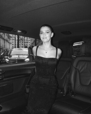 Marisa Abela Instagram - Feeling very very blessed. THANK YOU @bafta and THANK YOU @charlottetilbury @charlottetilburyskincare @cartier @dolcegabbana 

@joshshinner @aimeecroysdill @neilyoungbeauty @anastasiastylianou @caratripsalot @larissasaenz @molbrach 🫶🏻🫶🏻🫶🏻🫶🏻