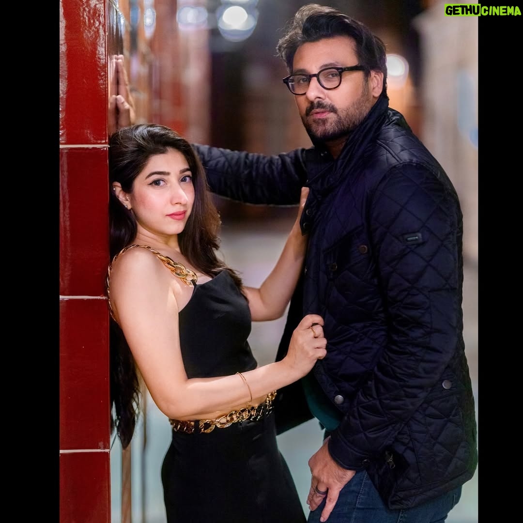 Mariyam Nafees - 36.5K Likes - • Drama 🎭
@difixus_images
@emra.pk
| #AmYam | Drama | Shots | Knightsbridge | London | Night | 🎭 | Girl in Black | All Black Look |