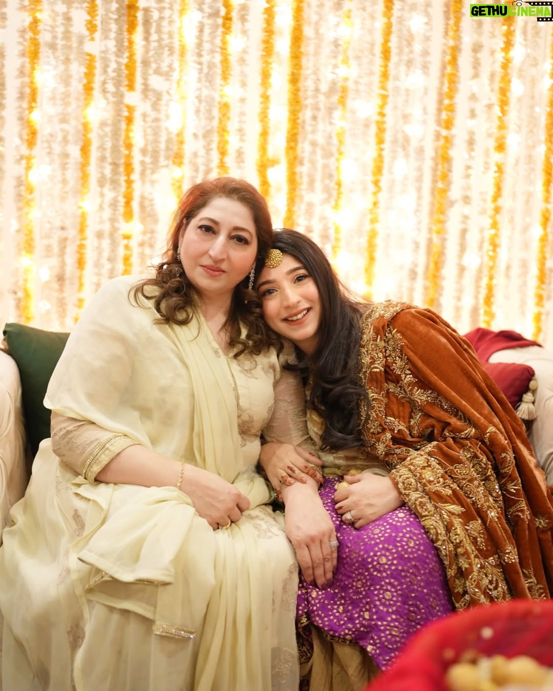 Mariyam Nafees - 115.1K Likes - • Godh Bharai 🧡
That’s all a Nano celebrating her grandchild 🥹
This beautiful intimate evening wouldn’t have been possible without my dream team. These people have been part of our lives from our Dua-e-Khair and some from even before 🫶🏻
Thank you for making the most gorgeous jora in literally two days @zartashcouture
@mahi_khan_burki 🥹 LOVE YOU!
@mahasphotographyofficial we can’t imagine our special days not being captured by you. Right emotions and feels every-single-time. You know we love you!
@arjinnovation our go-to duo in Islamabad. From our shaadi to godh-bharai - we just tell them the occasion and they look after everything. You guys are amazing! 🫶🏻
@faizas.salon for my hair and makeup - always! Just the way I want it 😘
@hajiyahyaghulamghausjewellers there’s a reason you’re our khandaani jewellers ☺️ epic pieces for epic events!
Amaan’s attire by the amazing @amiradnanofficial
| #AmYam | Godh Bharai | Coming Soon | MashAllah | Alhamdulilah |