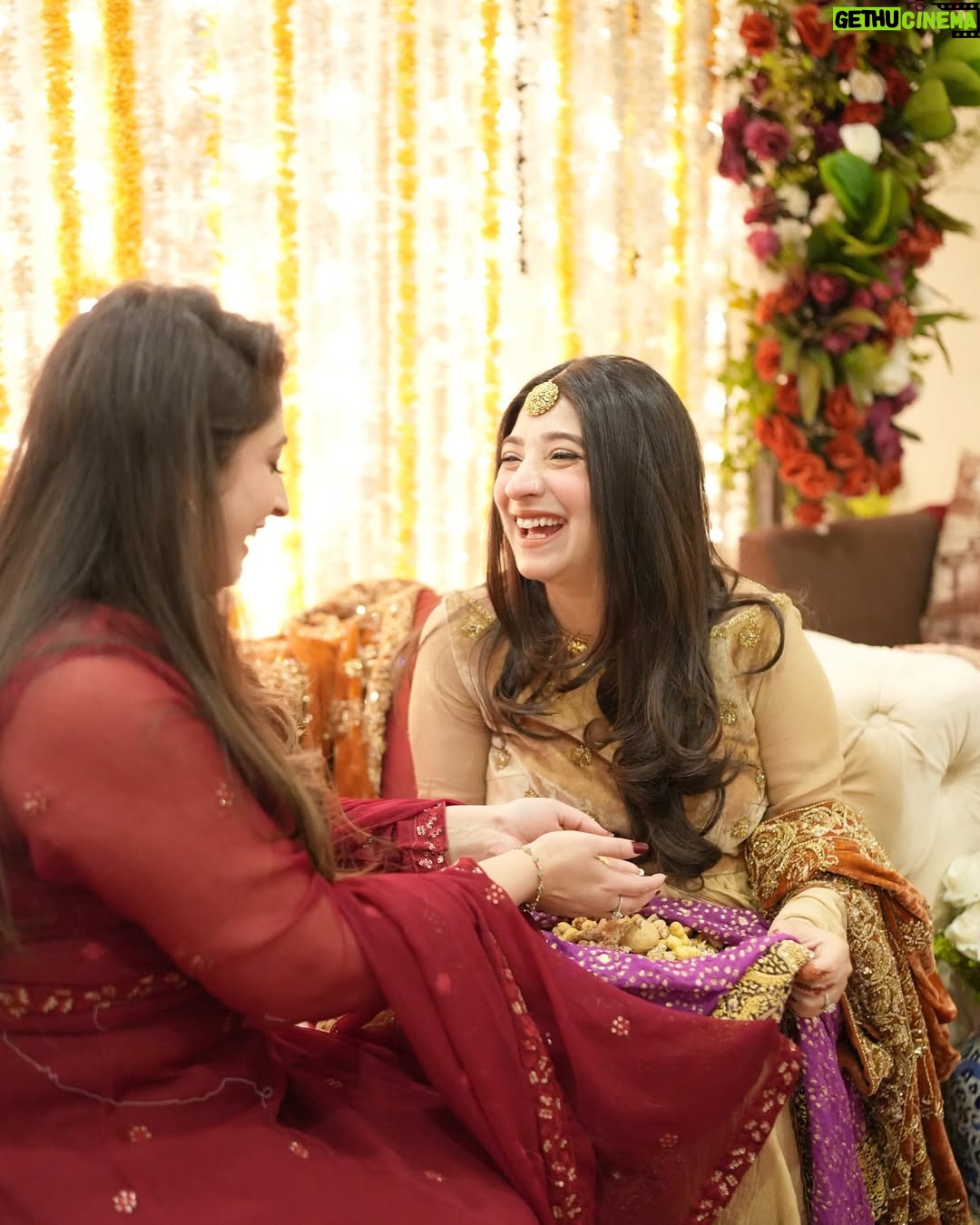 Mariyam Nafees - 115.1K Likes - • Godh Bharai 🧡
That’s all a Nano celebrating her grandchild 🥹
This beautiful intimate evening wouldn’t have been possible without my dream team. These people have been part of our lives from our Dua-e-Khair and some from even before 🫶🏻
Thank you for making the most gorgeous jora in literally two days @zartashcouture
@mahi_khan_burki 🥹 LOVE YOU!
@mahasphotographyofficial we can’t imagine our special days not being captured by you. Right emotions and feels every-single-time. You know we love you!
@arjinnovation our go-to duo in Islamabad. From our shaadi to godh-bharai - we just tell them the occasion and they look after everything. You guys are amazing! 🫶🏻
@faizas.salon for my hair and makeup - always! Just the way I want it 😘
@hajiyahyaghulamghausjewellers there’s a reason you’re our khandaani jewellers ☺️ epic pieces for epic events!
Amaan’s attire by the amazing @amiradnanofficial
| #AmYam | Godh Bharai | Coming Soon | MashAllah | Alhamdulilah |