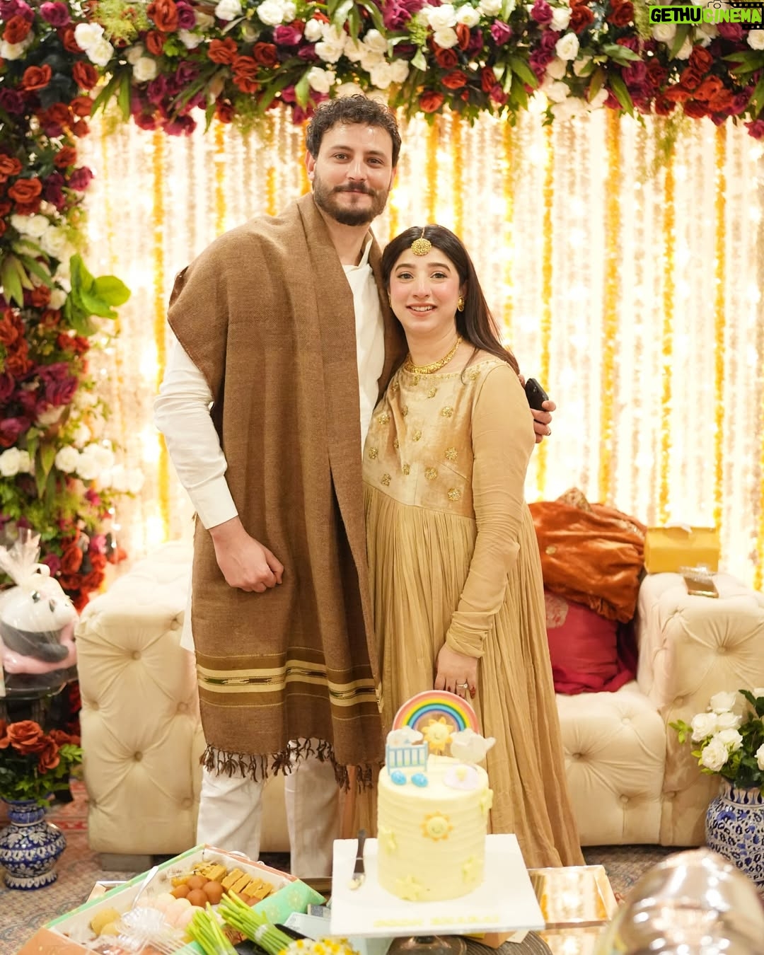 Mariyam Nafees - 115.1K Likes - • Godh Bharai 🧡
That’s all a Nano celebrating her grandchild 🥹
This beautiful intimate evening wouldn’t have been possible without my dream team. These people have been part of our lives from our Dua-e-Khair and some from even before 🫶🏻
Thank you for making the most gorgeous jora in literally two days @zartashcouture
@mahi_khan_burki 🥹 LOVE YOU!
@mahasphotographyofficial we can’t imagine our special days not being captured by you. Right emotions and feels every-single-time. You know we love you!
@arjinnovation our go-to duo in Islamabad. From our shaadi to godh-bharai - we just tell them the occasion and they look after everything. You guys are amazing! 🫶🏻
@faizas.salon for my hair and makeup - always! Just the way I want it 😘
@hajiyahyaghulamghausjewellers there’s a reason you’re our khandaani jewellers ☺️ epic pieces for epic events!
Amaan’s attire by the amazing @amiradnanofficial
| #AmYam | Godh Bharai | Coming Soon | MashAllah | Alhamdulilah |