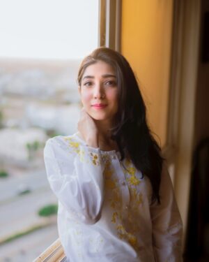 Mariyam Nafees Instagram - • Unseen bunch from the desi archives 🫧

| In my Desi era | Lookbook | Style File | #ThrowbackThursday