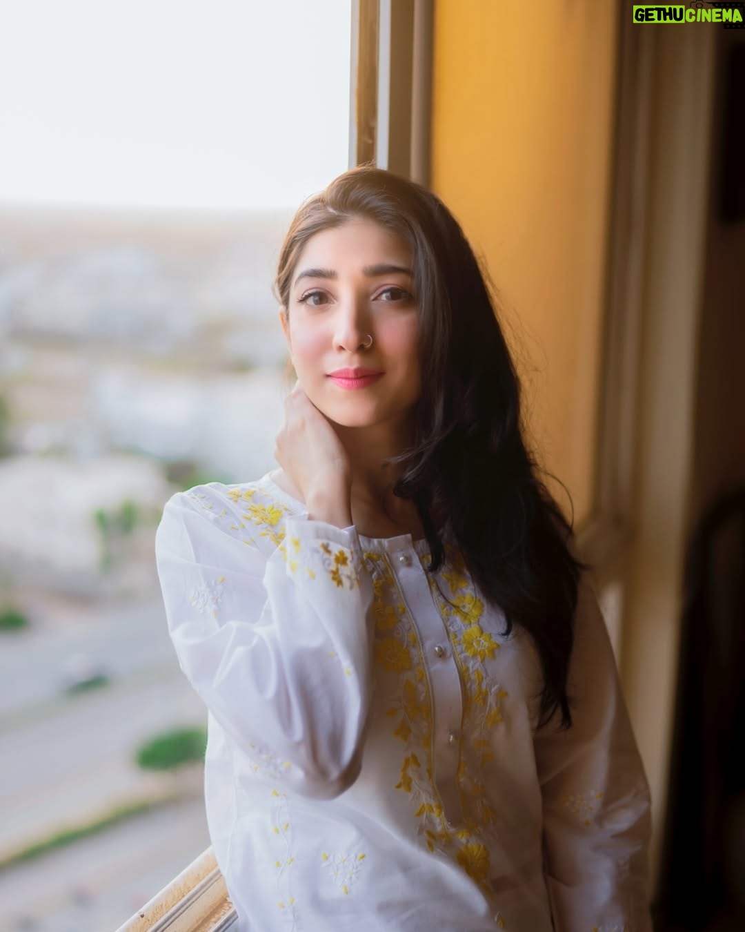 Mariyam Nafees - 37.8K Likes - • Unseen bunch from the desi archives 🫧
| In my Desi era | Lookbook | Style File | #ThrowbackThursday