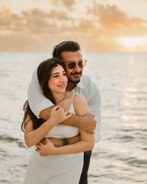Mariyam Nafees Instagram - • A super special Valentine’s Day, the one before the lil one arrives - InshAllah! 🥰🤍

You, forever Valentine of mine - thank you for adding so much love, joy and madness to my life 💋 for allllll that you do for me 🥹🤗 

Like Amma says: “you’re spoiling a super spoilt one” 🤭🧿

Je t’aime! ♥️
@iamthamaan 

Captures by @rsb_mauritius 

| #AmYam | Happy Valentines Day | Babymoon | Love | MashAllah | Alhamdulilah |