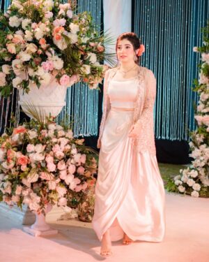Mariyam Nafees Instagram - • My Simpatico ♥️
@iamthamaan 

Solid Glam Game Credits:
@wardaqutubkhanofficial I’ll just steal this ensemble from you 🤪
@hajiyahyaghulamghausjewellers Khandaani zevraat 😂
@the.photoneers Thanks for the pictures 🫠
@faizas.salon my go to in Isloo 🥹

| #AmYam | Weddings | From April | Style File |