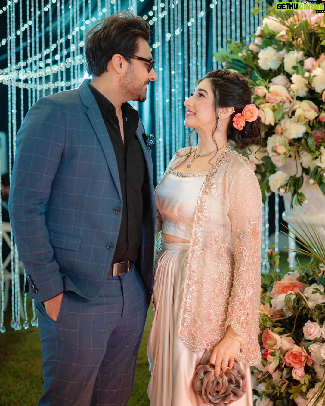 Mariyam Nafees - 91.8K Likes - • My Simpatico ♥️
@iamthamaan
Solid Glam Game Credits:
@wardaqutubkhanofficial I’ll just steal this ensemble from you 🤪
@hajiyahyaghulamghausjewellers Khandaani zevraat 😂
@the.photoneers Thanks for the pictures 🫠
@faizas.salon my go to in Isloo 🥹
| #AmYam | Weddings | From April | Style File |