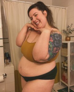 Actress Mary Lambert HD Photos and Wallpapers February 2025