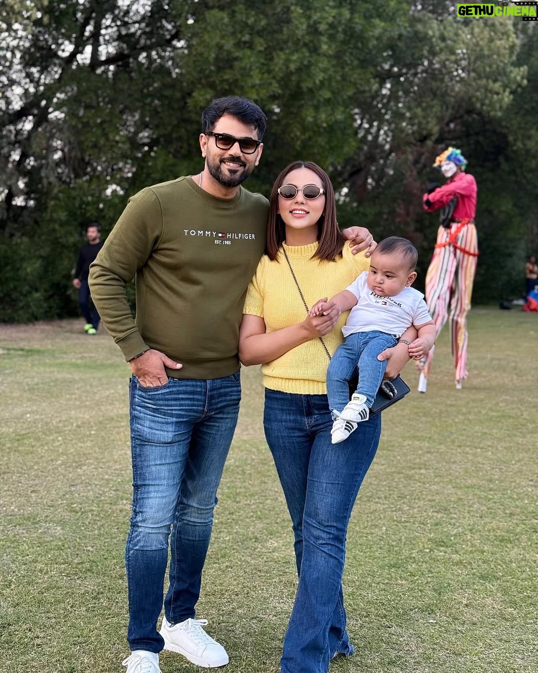 Maryam Noor - 30.5K Likes - Spring Festival With My Cute Little Babies…♥️♥️♥️
FAMILY DAYCATION