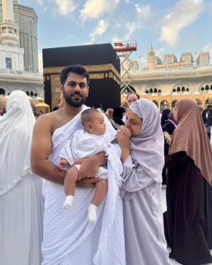 Maryam Noor Instagram - Alhamdulillah for this beautiful journey with my mehrams. Truly, what more could I ask for? Shukar Allah for everything. 🕋✨