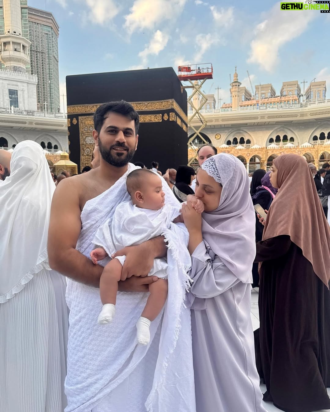 Maryam Noor - 169.5K Likes - Alhamdulillah for this beautiful journey with my mehrams. Truly, what more could I ask for? Shukar Allah for everything. 🕋✨
