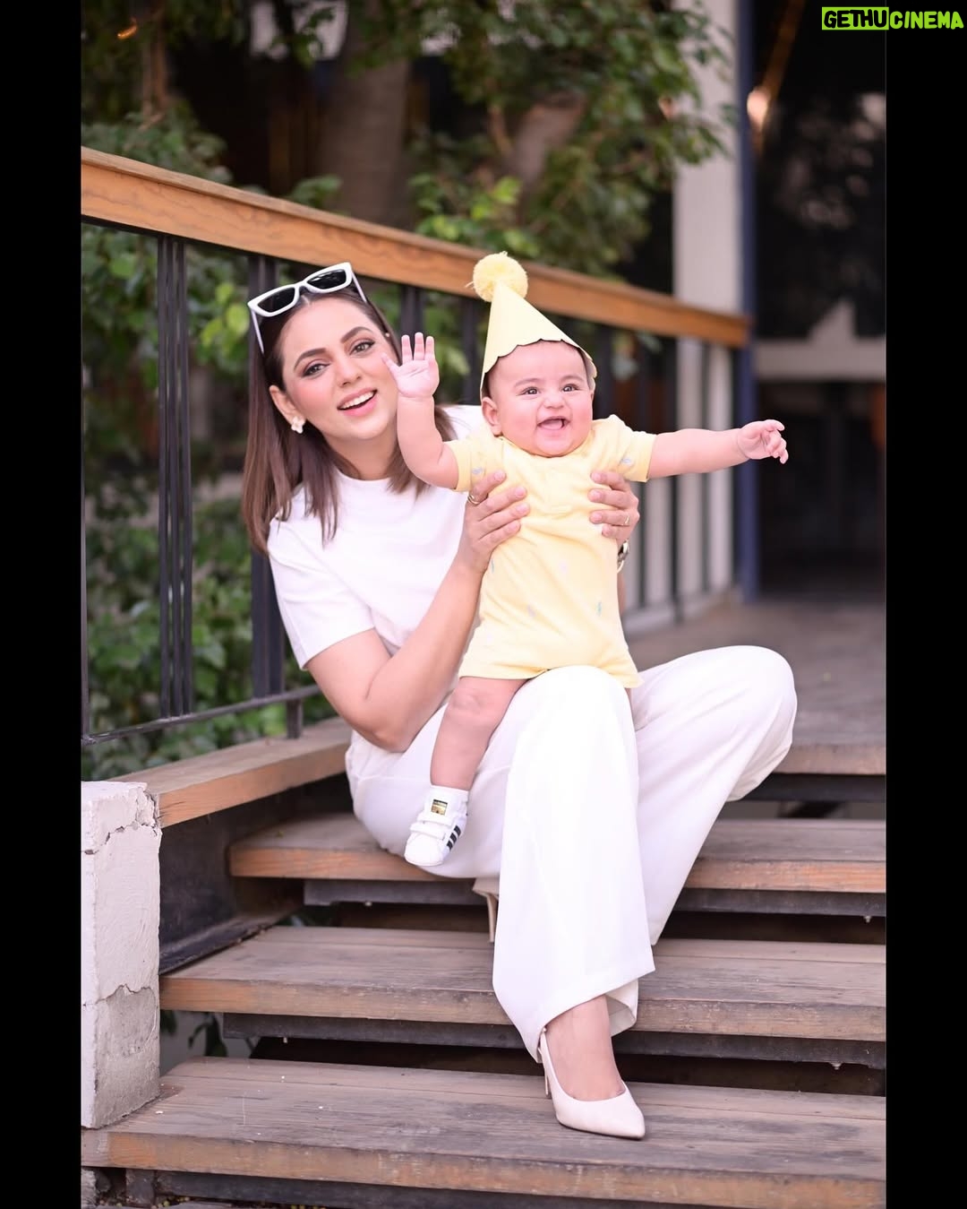 Maryam Noor - 30.6K Likes - Half a year ago, you changed my world forever. Six months of love, laughter, and the most beautiful moments. Happy 6 months, my baby!
📍: @wbywasabi
🎂: @minitreatscc
🎪: @zealandzesteventss
📸: @qaafseenmeemofficial
👶🏻: @poloralphlauren