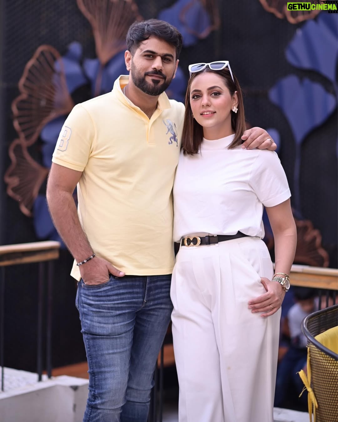 Maryam Noor - 30.6K Likes - Half a year ago, you changed my world forever. Six months of love, laughter, and the most beautiful moments. Happy 6 months, my baby!
📍: @wbywasabi
🎂: @minitreatscc
🎪: @zealandzesteventss
📸: @qaafseenmeemofficial
👶🏻: @poloralphlauren