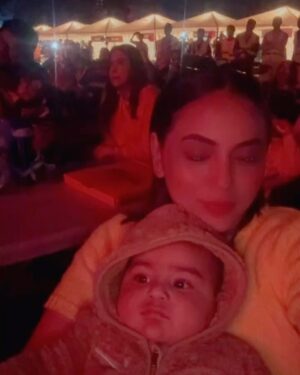 Maryam Noor Instagram - Spring Festival With My Cute Little Babies…♥️♥️♥️
FAMILY DAYCATION