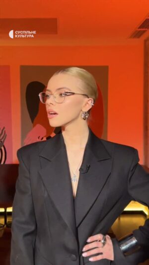 Masha Kondratenko Instagram - Маша Кондратенко з піснею «No Time to Cry» змагатиметься за перемогу у Нацвідборі 2025 під номером 5 ✨