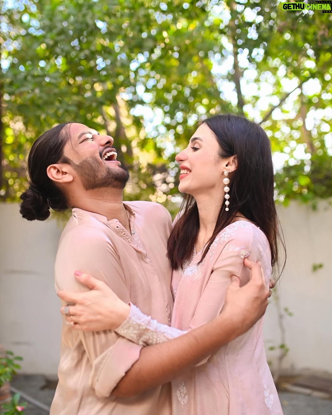 Mashal Khan - 55.9K Likes - Eid mubarak from me and mine to you and yours💕✨
May all of your jayiz duas be accepted
May your family be safe and healthy
May you love and be loved completely and deeply
May you be safe from nazar and hassad
May your friends protect you and make you laugh endlessly
May your hearts soften toward animals
May you choose kindness, especially in the face of adversity
May Allah tala be soft with you
And more than anything, today and every day, FREE P@L3ST!N3
Wearing @ansabjahangirstudio
Hair and make up @astelbhatti
Photography @saadmunir.1