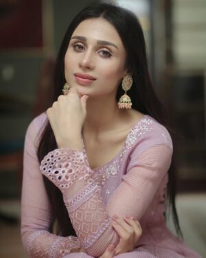 Mashal Khan Instagram - Eid Mubarak to all💕💕

Wearing @ansabjahangirstudio💕