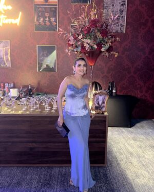 Masoom Mehta Instagram - Bollywood mermaid. 🧜‍♀️🖤