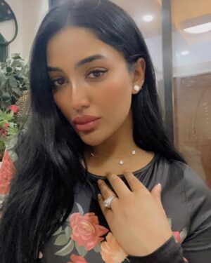 Mathira Instagram - “You were a risk, a mystery, and the most
certain thing I’d ever known.” 🤍💭