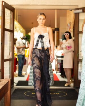 Mayra Farret Instagram - You need goals that give you goosebumps. 
Friends that give you energy.
Lovers that give you butterflies. 
A mission that makes it impossible to sleep and irresistible to wake up. 
It feels like fireworks inside your mind. 
So, use excitement as a compass. 
It shows you exactly where to go.

- Zach Pogrob

Runway producer @fashiontastemakerstx by @mayrafarret 
Haute Couture Designer @stellanolasco @stellanolascothedesigner 
Resortwear @aguaclaraofficial 
Location @bistr09 
Camera @miguelfloresphotography 
Decor @moraleseventdecorator 
Models @dx2_fashion_models
Make up @pearlishglam_bythais
