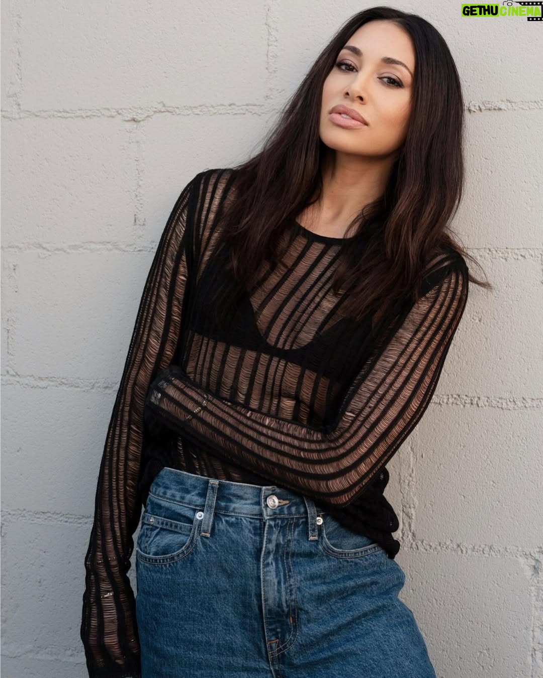 Meaghan Rath - 10.3K Likes - I loved this shoot with @manfredbaumann and @nellybaumann, who painted and lit my face, charmed me, then captured these photos. They know what they are doing. 💙