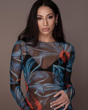 Meaghan Rath Instagram - I loved this shoot with @manfredbaumann and @nellybaumann, who painted and lit my face, charmed me, then captured these photos. They know what they are doing. 💙