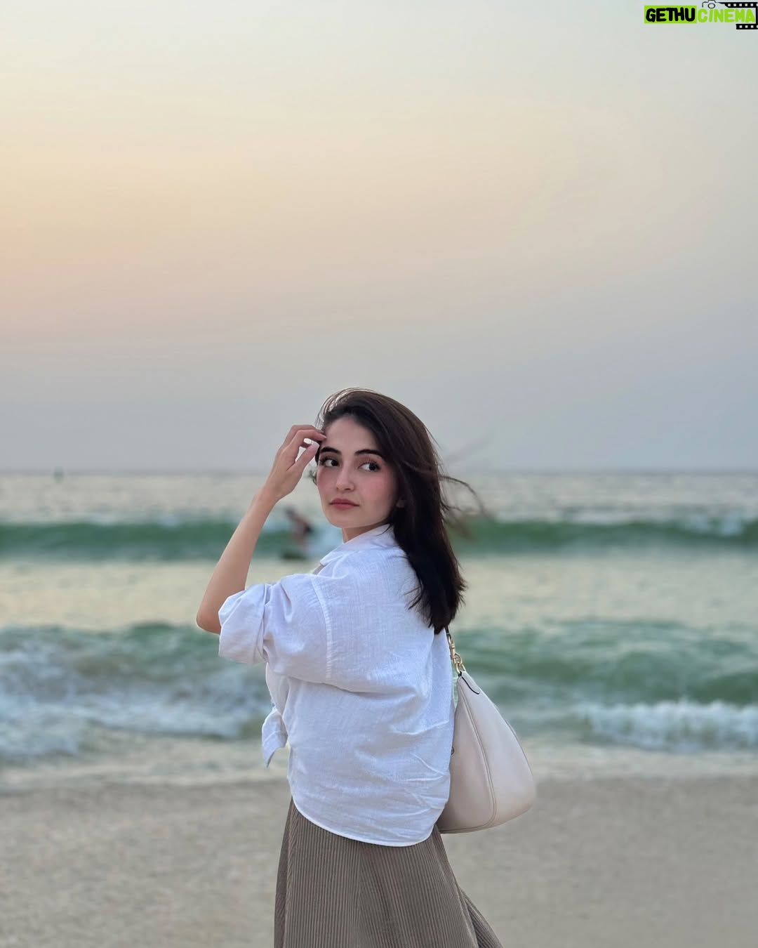 Meerub Ali - 104K Likes - 🌊