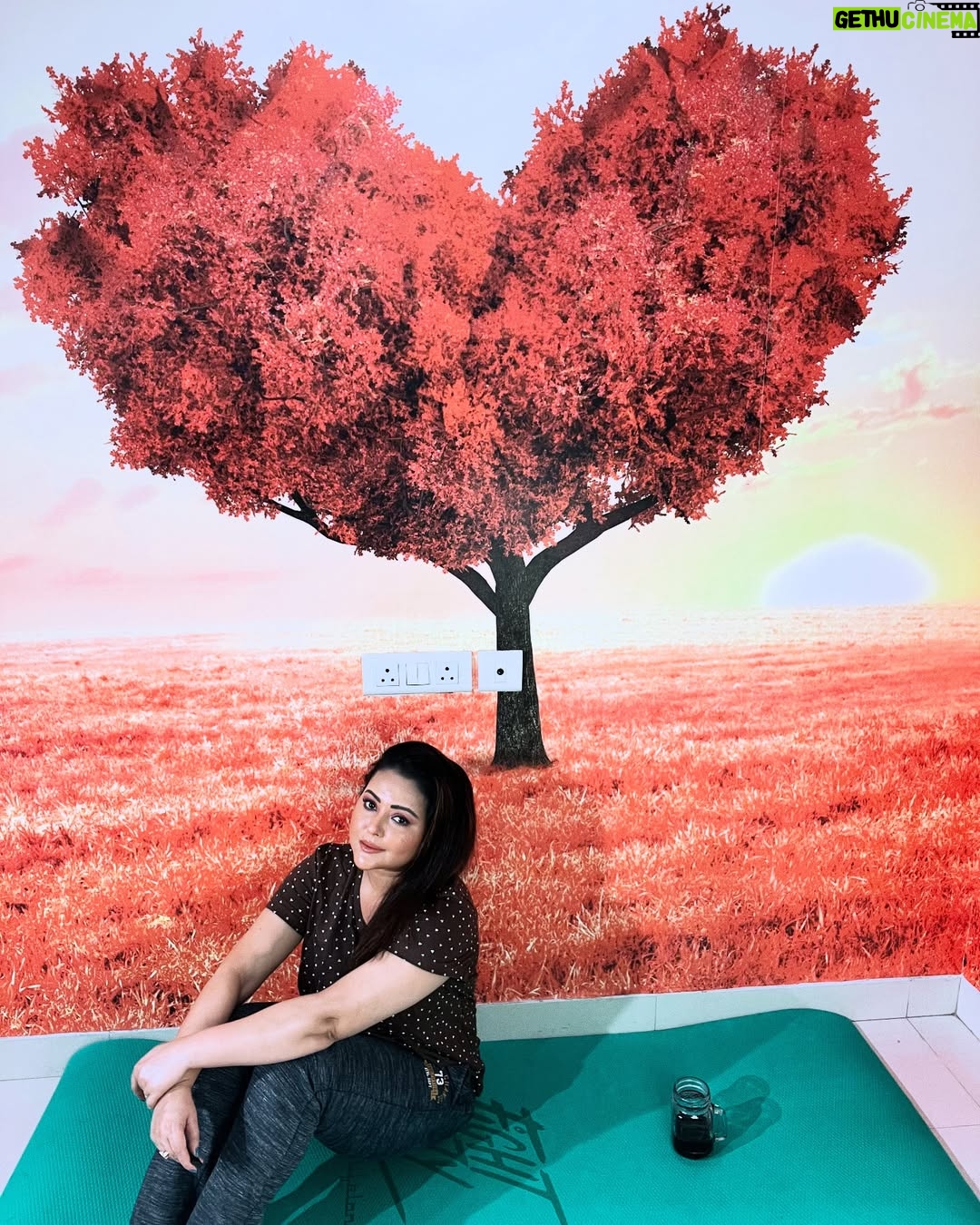 Megha Ghosh - 7K Likes - 𝗠𝗮 𝗧𝗿𝗲𝗲 🧡🧡🤎🍁🍁🤎🧡🧡
𝗣𝗹𝗲𝗮𝘀𝗲 𝗪𝗮𝘁𝗰𝗵 𝗠𝘆 𝗦𝗼𝗻𝗴, 𝗟𝗶𝗻𝗸 𝗶𝗻 𝗕𝗶𝗼🔥🔥
🌸🌼🌸🌼𝗠𝗶𝘀𝘀 𝗬𝗼𝘂 𝗣𝗮𝗽𝗮🌼🌸🌼🌸😞💔
✵
✵
✵
✵
✵
✵
✵
#odisha #odisha_igers #odishagram #kolkatareels #kolkatareels❤️❤️❤️ #kolkataphotography #kolkatafashionblogger #kolkatamodel #kolkatablogger #kolkatabloggerstyle😍❤️ #bengali #bengalifood #bengalicuisine #bengalifoodblogger #kolkatasutra #kolkatadiaries #MeghaGhosh ❤️🔥