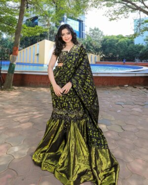 Megha Ray Instagram - From the cover shoot for Odisha's Kadambini Magazine, February edition. 

କାଦମ୍ବିନୀ ମାଗାଜିନ୍ କଭର୍ ଫଟୋଷୁଟ, ଫେବୃଆରି ସଂଖ୍ୟା।

Wearing: @shephaleeofficial
Founder, Designer: @dr.itiranisamanta
Junior Designer & Stylist: @bandana_33 
Photography: @rathmanas
PR: @kedarprusty 

#covershoot #shephaleedesignerhouse #kadambinimagazine #shephalee