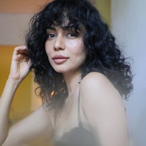 Meghana Kaushik Instagram - My fav raw pics everrrr 🖤🩶🖤
.
.
.
Shot by @thebigbearg 🖤🩶🖤
.
.
.
.
#curlyhair #polaroid #raw #photooftheday #photodump #blacklove #meghanakaushik #actor #facecard #slowliving #slowlife #fyp #explore #explorepage