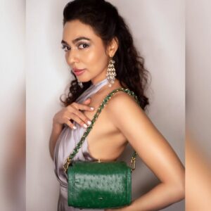 Meghana Kaushik Instagram - Bringing in 2025 with that Extra Flair 🖤
 Thanks to my Coral 02 shoulder bag from @hidesignhq . 🖤 
.
.
.
.
.
The delicate quill pattern on the Ostrich leathers makes the Atelier luxury collection by Hidesign truly unique. Also did you know that Hidesign is the only brand making genuine Ostrich and Deer bags in India!??!! 
Totally loving this upgrade 🖤 
.
Wearing @contemponari 🖤
Styled by @tiara_gal 🖤
.
.
.
.
.
.
.
.
#collab #premium #luxurybag #atelier #meghanakaushik #styleblogger #newyearshopping #newyeargoals #slayon #hidesignatelier #luxurylifestyle #spoilyourself #elegant #versatile