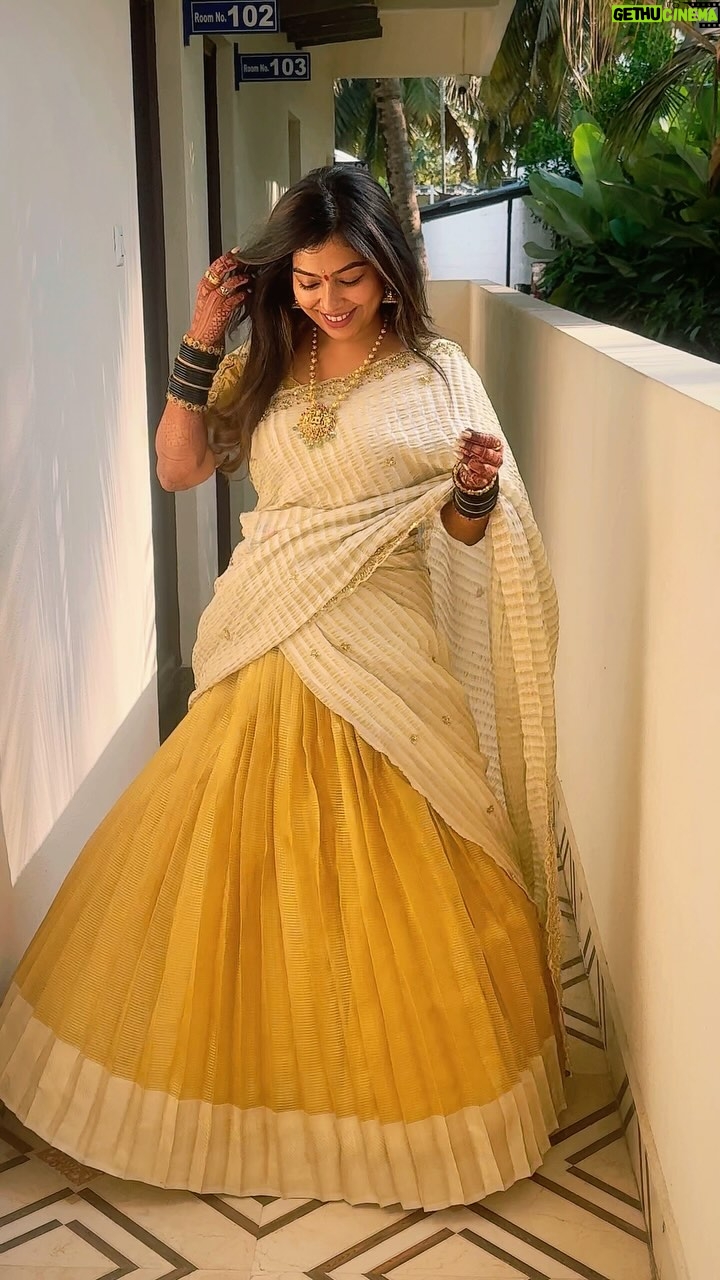Meghashree - 1.8K Likes - 🌸🧿🌸
.
Outfit: @aarshaadesignerstudio
Jewallery: @goldenbox_jewellery_ananya
.
#viral #meghashreegowda #viralvideos #lifestyle #reels #trendingnow #motivation #serial #celebration #funtime #trip #minivlog #mini #minidress #banglore