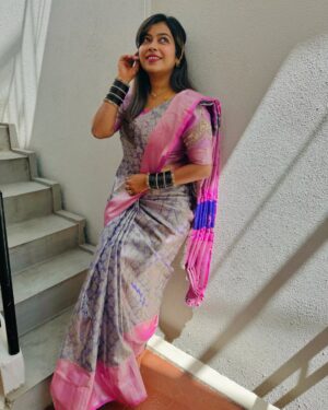 Meghashree Instagram - 🧿🌸🧿
.
.
Blouse design: @haritva_designer_studio