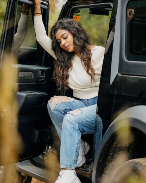 Meghashree Instagram - 🧚‍♂️🧿
.
.
Makeup: @ds__hangers 
.
#picoftheday #meghashree #trendingsong❤️ #trendingpics #viral #photoshoot