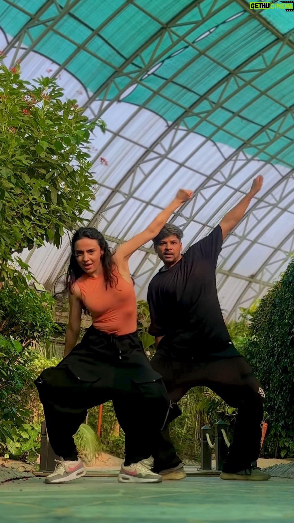 Mehar Bano - 18.7K Likes - Baray easy hogaye sajjan wattanay 😝
Choreographed by Ramiz and I, as per usual.
.
.
.
.
.
.
.
.
.
.
.
.
.
#dance #spain #punjabi #dancehall #afrobeats #pakidancers #pakistani #meharbano #ramizlaw #hiphop #fyp #foryourpage #explore
