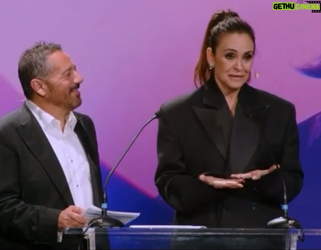Melani Olivares - 13K Likes - No estĆ”bamos tod@s ⦠pero l@s que estĆ”bamos te dimos todo nuestro amor y toda nuestra admiración .Fue una noche mĆ”gica Carmen, era tan bello verte taaan felizā¦
@peponnieto que bonito dĆa pasamos y cómo te quiero ā¤ļø
@pacoleon que suerte tenemos!!! š¤š¤š¤
Laura, Luis, Nacho, os quiero ya solo por ver como querĆ©is a nuestra reina .ā¤ļøā¤ļøā¤ļø
Stylist:
@alejaandro_rubio graciaaas siempreā¤ļøā¤ļøā¤ļø
@mansconceptmenswear os amo mucho!
@mariagarciamua eres la caƱa de EspaƱa!
@carlosvillarejo mi refugio , tu refugio.. š¤š¤š¤
@naratalent š¤