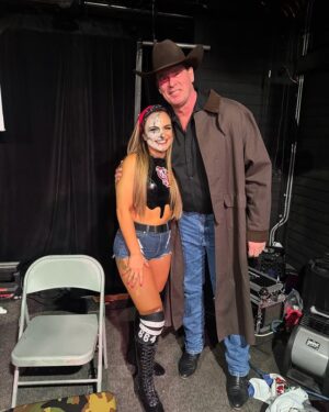 Melissa Cervantes Instagram - Life is WILD, from #Sacramento to #LosAngeles wrestling, tacos,meeting famous people @kenjeong  @akbar_gbaja doing acts of kindness for others to going back to #tijuana to speak to Men  and women about #wrestling eating at @oryxrestaurante and #womenempowerment then @4thrope killing it with the girlies in #southbysouthwest (thank you @westsidegunn for the invite and @blameboogie) then to Vegas to have a bit of fun with @pitbull  and yeah kick some more ass in the ring! Indeed a crazy 15 days of my life but I wouldn’t change it for anything! 

Thank you to everyone who was part of this crazy half part of this month @imacril  @tjinnovadora #aew #lameramera #revolution #california #actsofkindness #travelblog #traveler
