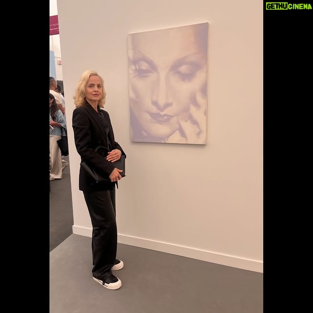 Mena Suvari - 837 Likes - Thank you @friezeofficial for having @orensegal1 and I today for such a beautifully creative fun-filled day ✨It’s always so inspiring to be around such incredible expressions of art and feel the wondrous energy✨🤩✨ #SaturdayScenes #FriezeArtFair #SantaMonica