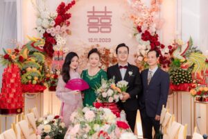 Midu Instagram - Trăm năm hạnh phúc nhé ❤️ Hai em của chị .