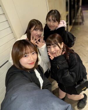 Miki Nonaka Instagram - 🩵💜🩷🧡
.
#尾形春水 ちゃん
#牧野真莉愛 ちゃん
#羽賀朱音 ちゃん
#morningmusume25#モーニング娘25
#野中美希#ちぇる