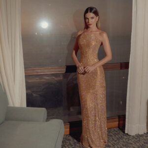 Millaray Viera Instagram - #GalaDeViña2025 ¿Les gustó?✨

Management @estebanaparicio x @versusmanagement 
Vestido @makarena_montaner 
Maquillaje y Pelo @burby 
Joyas @pdpaola_jewelry 
Uñas @frenchbeautychile 

Fotos @pameladelacerda.foto