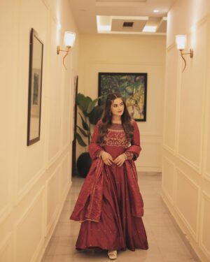 Minal Khan Instagram - 🫶🏻❤️