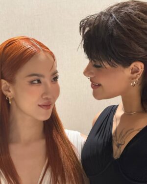 Mintita Wattanakul Instagram - A certificate on paper isn’t gonna solve it all. But it’s a damn good place to start✨ 
ขอแสดงความยินดีกับคู่สมรสทุกคู่ ขอบคุณพวกคุณทุกๆคนที่ต่อสู้กันมาอย่างยาวนานจนถึงวันนี้ เพื่อให้พวกเรารวมถึงคู่รักคนไทยไม่ว่าเพศใดก็สามารถแต่งงานกันอย่างถูกต้องตามกฏหมายได้แล้วทันที ความเข้าใจอาจยังต้องใช้เวลา แต่เชื่อว่ากฏหมายฉบับนี้จะนำพามาซึ่งพื้นที่ปลอดภัยและเท่าเทียม💖
#MarriageEquality #MarriageEqualityThailand