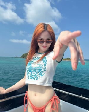 Mintita Wattanakul Instagram - เอาสะหน่อย ต้อนรับซัมเมอร์🌞🌊