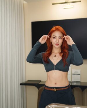 Mintita Wattanakul Instagram - Orange is the new black🍊 @junohairthailand
