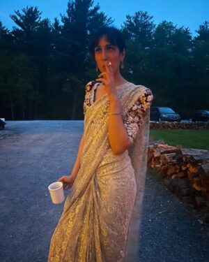 Mira Sethi Instagram - celebrating waleed & emily 🌹🎵✨

  celebrating salman 🧿🤍

  briefly celebrating my nails