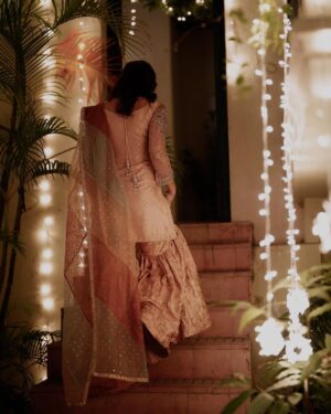 Mira Sethi Instagram - And, so, Kuch Ankahi comes to an end…

To those who watched it, understood it, critiqued it: thank you. 

We shot #kuchankahi from August through December 2022. It was a difficult time in my life (I had developed an anxiety disorder and was on medication for it) but, everyday, bit by bit, the pain was edged out by something only creativity could provide: a sense of abundance. 

To Nadeem, Vinny, Ahmed sb, Ali, Sajal, Irsaa ji: I can’t tell you what a gift your friendship has been. It held me. It continues to hold me. 

To those of you who write every week: I see you, I love you. 

See you soon…

Samiya

#kuchankahi #mirasethi #sajalaly #bilalabbaskhan #nadeembaig #arydigital #drama #pakistan
