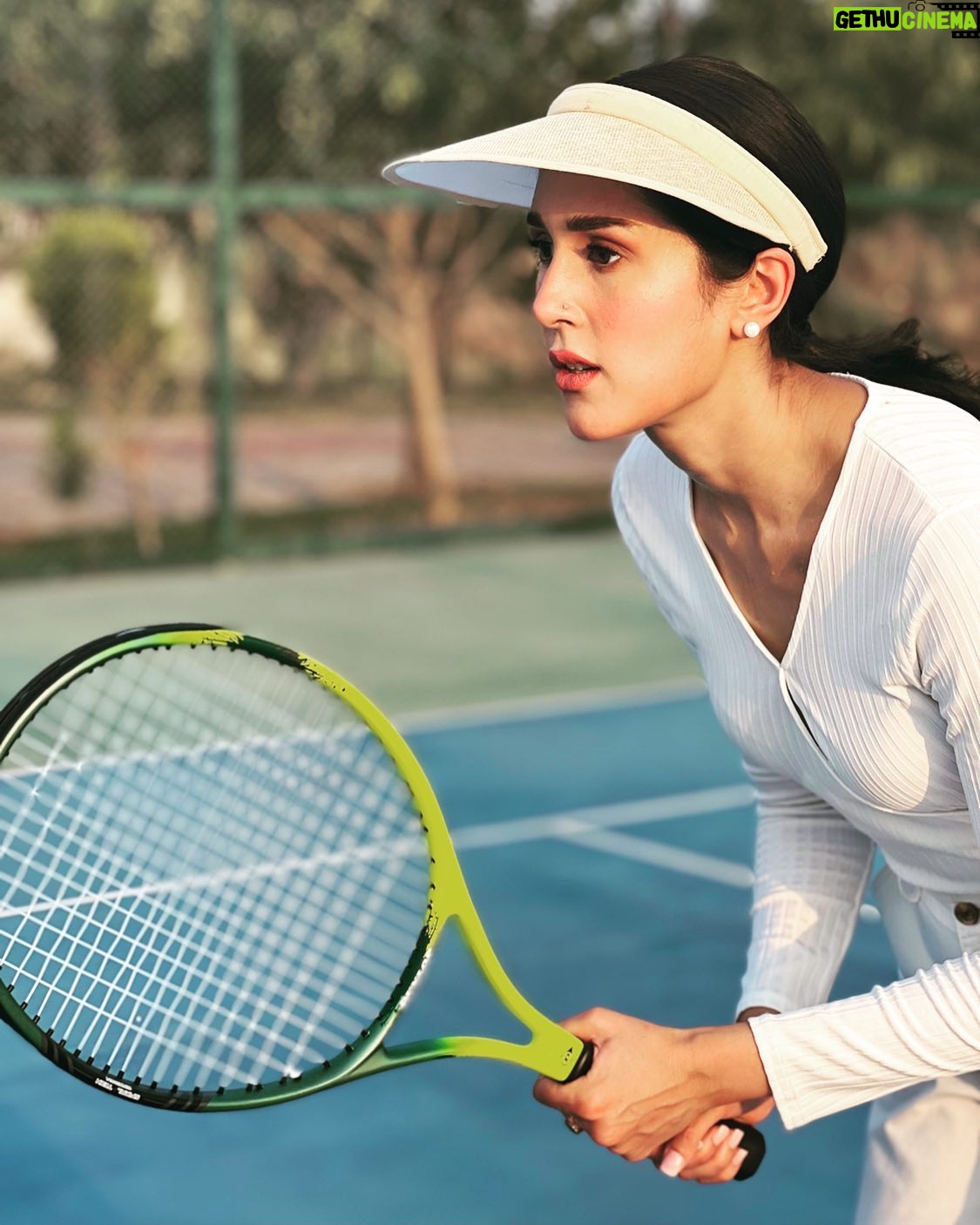 Mira Sethi - 8.8K Likes - I recently played tennis for a television commercial. F**ken love this aspect of my job. On the other side of the court was Shaan who gallantly sent me skittering every which way. But then—I did too 🐒
#television #tvc #pakistan #mirasethi