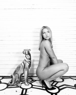 Misha Highstead Instagram - B&W or Colour? ♥️

@gustavoturner 

#ootd #coolcat #meow #fypシ゚