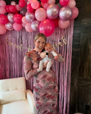 Missy Franklin Instagram - We ARE ready for you baby girl🩷 

The most special morning being sprinkled with endless love from the most thoughtful community out there. I am so thankful to @kthoff7 and @colleenta2 for offering to throw me such a gorgeous sprinkle, and so thankful to everyone who spent their morning loving on me and our second little girl. 

There are so many thoughts and emotions these final weeks but overwhelming all of them is GRATITUDE. Because of my people and this family that we are growing and bring her into. 

And of course, one of my own highlights was having my three week old nephew there, so major shout out to my SIL @carocbergy who is absolutely crushing this first time mom thing and thriving enough to bring herself and a baby to a party at three weeks postpartum😅🙏🏼