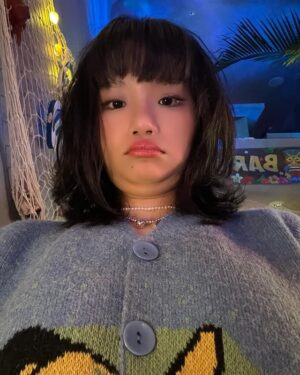 Miu Le Instagram - có người nói mình nhiều lời , buồn , 🤐